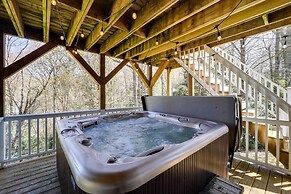 Boone Home w/ Fire Pit - Near App Ski & Sugar Mtn!
