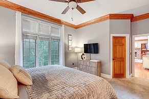 Boone Home w/ Fire Pit - Near App Ski & Sugar Mtn!