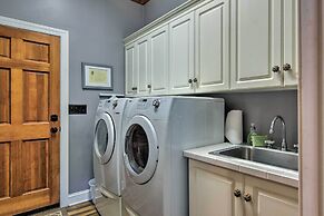 Boone Home w/ Fire Pit - Near App Ski & Sugar Mtn!