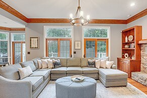 Boone Home w/ Fire Pit - Near App Ski & Sugar Mtn!