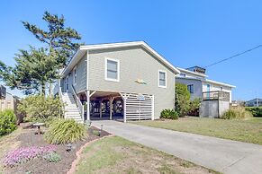 Coastal Home W/deck, Outdoor Shower: Walk to Beach