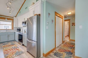 Coastal Home w/ Deck & Outdoor Shower