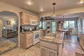 20 Mi to Lassen Park: Chateau w/ Mt Shasta View!