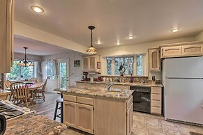 20 Mi to Lassen Park: Chateau w/ Mt Shasta View!