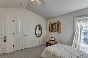 20 Mi to Lassen Park: Chateau w/ Mt Shasta View!