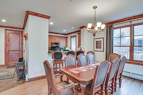 Cozy Avon Retreat w/ Private Deck & Pool Access!