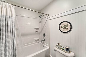 Airy Cottage Close to Rock Lake w/ Fire Pit!