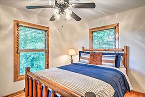 Spacious Murphy Chalet w/ Hot Tub: Mtn Views!