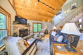 Spacious Murphy Chalet w/ Hot Tub: Mtn Views!