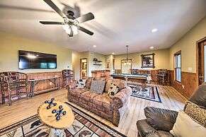 Spacious Murphy Chalet w/ Hot Tub: Mtn Views!