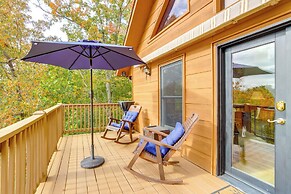 Spacious Murphy Chalet w/ Hot Tub: Mtn Views!