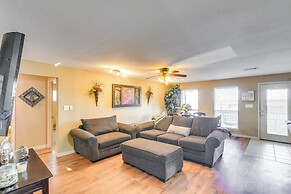 Near Ocean: Home w/ Deck & Grill in Surfside Beach