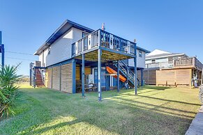 Near Ocean: Home w/ Deck & Grill in Surfside Beach