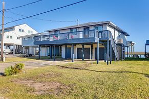 Near Ocean: Home w/ Deck & Grill in Surfside Beach