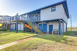Near Ocean: Home w/ Deck & Grill in Surfside Beach