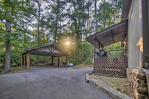 Broken Bow Oasis: Hot Tub, Fire Pit & Patio