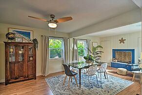 Cozy Jungle Escape < 1 Mi to Gulfport Beach!