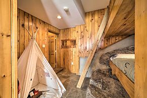 Views & Hot Tub: Sky Barn Retreat in Beech Mtn!