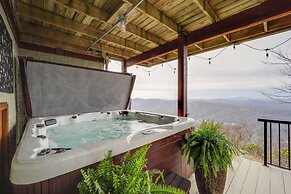 Views & Hot Tub: Sky Barn Retreat in Beech Mtn!