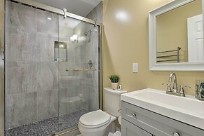 6 Mi to Capitol Hill: Spacious Family Home in DC