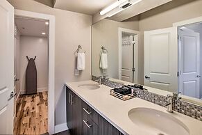 Trendy Denver Townhouse ~ 3 Miles to Downtown!