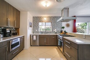 Funky Palm Springs Paradise Near Golf Courses