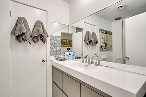 Funky Palm Springs Paradise Near Golf Courses