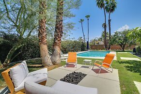 Funky Palm Springs Paradise Near Golf Courses