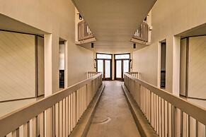 Oceanfront Condo w/ 2 Lanais, Walk to Beach!