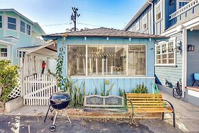 Quaint Avalon Cottage < Half-mi to Beaches!
