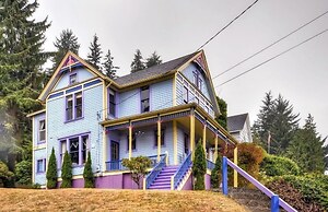 'astoria Painted Lady' Historic Apt w/ River View!