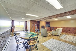 Private Beach & Deck: Spacious Lake Michigan Home