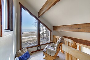 Private Beach & Deck: Spacious Lake Michigan Home