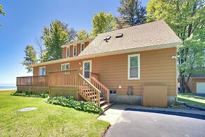 Private Beach & Deck: Spacious Lake Michigan Home