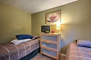 Cozy Arrowhead Lake Home w/ Sunroom + Pool Access!