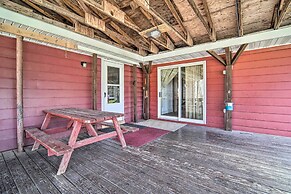 Rustic & Modern Russell Cabin w/ Grill + Deck