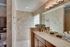 Spacious Wellington Vacation Rental - Private Pool