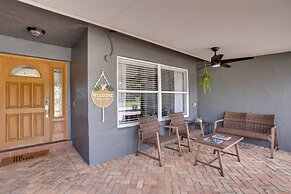 Spacious Wellington Vacation Rental - Private Pool