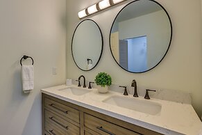 Bella Vista Vacation Rental on The Back 40 Trail!