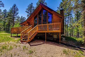 Sunny Forest Cabin w/ Views of Pikes Peak Mtn!