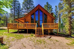 Sunny Forest Cabin w/ Views of Pikes Peak Mtn!