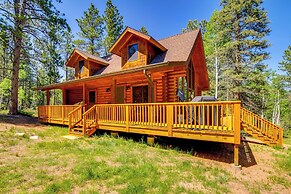 Sunny Forest Cabin w/ Views of Pikes Peak Mtn!