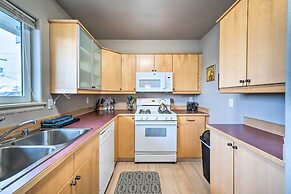 Anacortes Condo ~ 1 Mi to Marina & Fidalgo Bay!