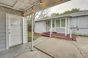 Vintage Corpus Christi Home - 2 Blocks From Beach!