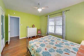 Vintage Corpus Christi Home - 2 Blocks From Beach!