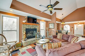 2 Mi to Ski Resort: Beech Mtn Home w/ Fire Pit!