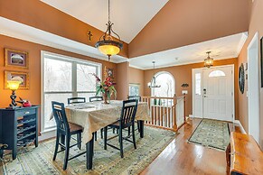 2 Mi to Ski Resort: Beech Mtn Home w/ Fire Pit!