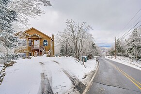 2 Mi to Ski Resort: Beech Mtn Home w/ Fire Pit!