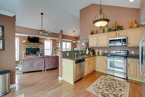 2 Mi to Ski Resort: Beech Mtn Home w/ Fire Pit!