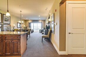 Branson Condo w/ Pool Access & Views, 3 Mi Dtwn!